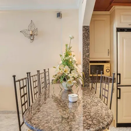 Del Parque Flats - Puerto Marina Benalmádena