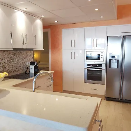 Del Parque Flats - Puerto Marina Apartman